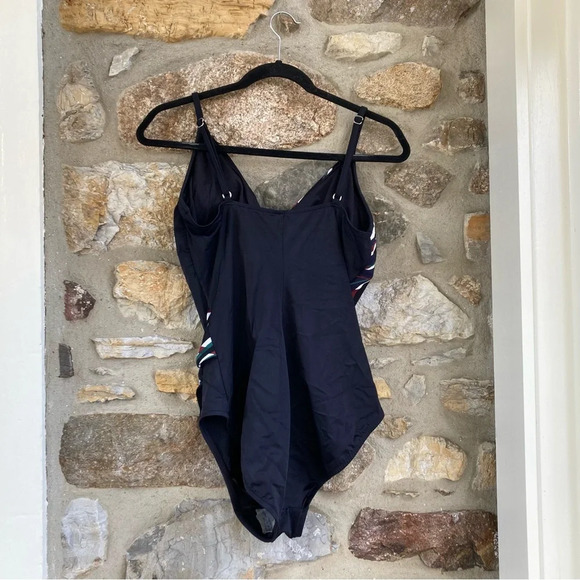 NEW Magicsuit by Miraclesuit Biarritz Hailey One Piece Swimsuit Black Tie - Picture 7 of 13